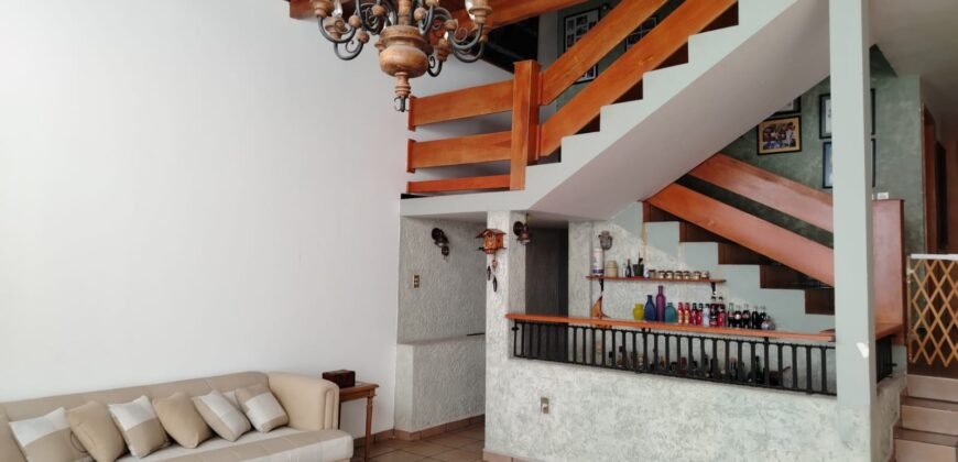 CASA EN VENTA 📍 Lomas 4a Secc. – S.L.P.