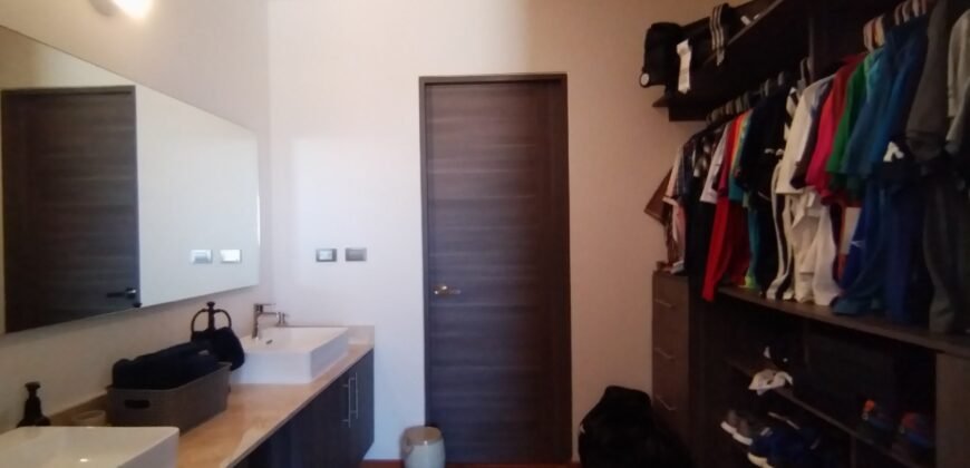 Penthouse en VENTA 📍 Atrás de Plaza The PARK