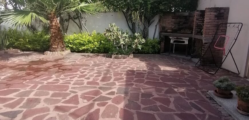 Casa en Venta 📍 zona universitaria S.L.P. [Super amplia]