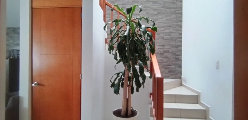 Casa en Venta en 📍 VillaMagna 1ª Sección