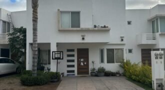 Casa en VENTA 📍 Priv. ALMERIA [Villa de Pozos]