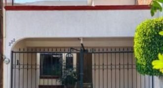 Casa en VENTA de una Planta 📍 Lomas 3a Secc.