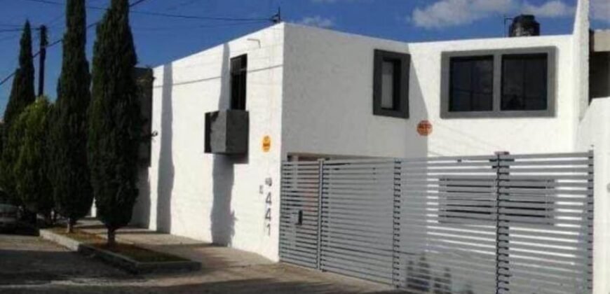 Casa en VENTA 📍 Zona Universitaria