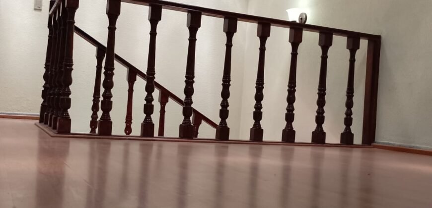 Renta de Casa 📍 Col. Jacarandas