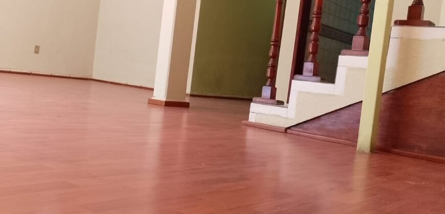 Renta de Casa 📍 Col. Jacarandas