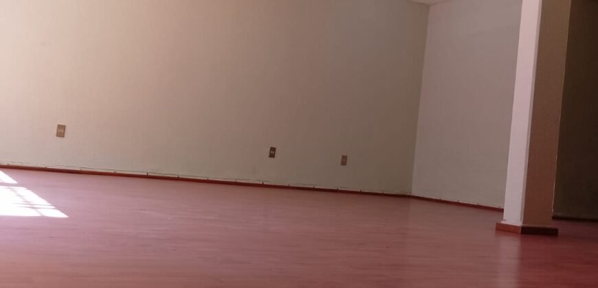 Renta de Casa 📍 Col. Jacarandas