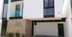 Casa en VENTA 📍 Priv. Parque Real