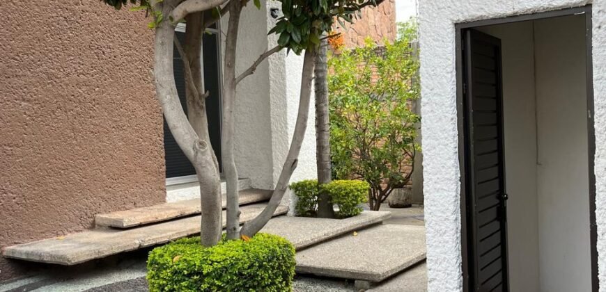 Casa en RENTA 📍 Loma Alta